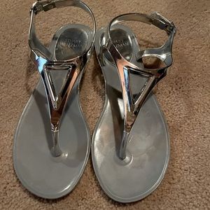 Stuart weitzman  sandals never worn size 8 color silver